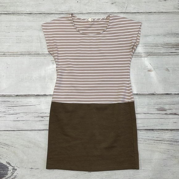 Lalu T-Shirt Dress Tan Brown Stripes Size Medium - Picture 2 of 12